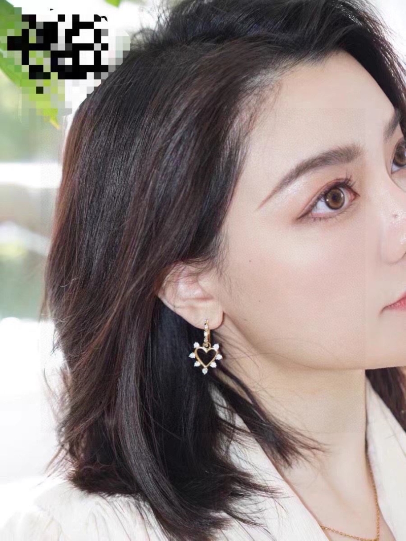 Ce1i*e earrings